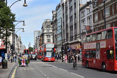 The Reader Tfl And Its Plans For Bus Services On Oxford Street