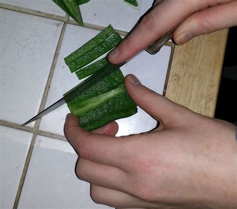 CertifiKatie: Life Hack: How to cut a pepper