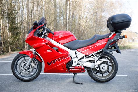 We got a 750cc vfr interceptor for 1986, and that is all. Honda VFR 750 F 750 cm³ 1993 - Jyväskylä - Moottoripyörä ...