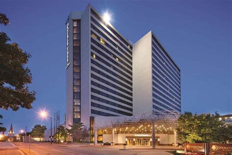 Doubletree Hotel Tulsa Downtown 95 ̶1̶3̶2̶ Updated 2021 Prices