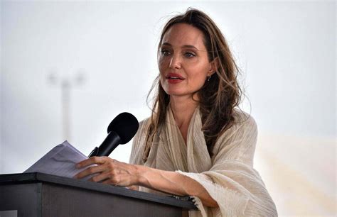 Angelina Jolie Visits Pakistan To Support People Affected By Floods