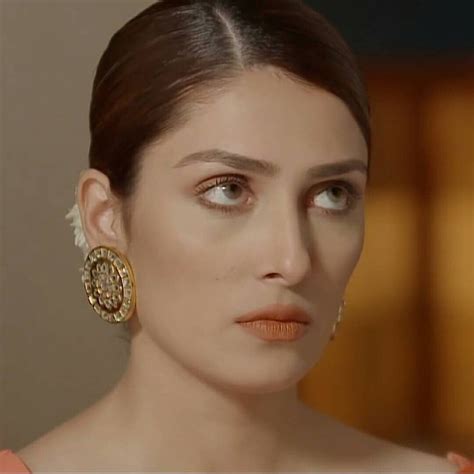 Pin By Hoorain Noor On Ayeza Khan Beauty Wedding Makeup Ayeza Khan