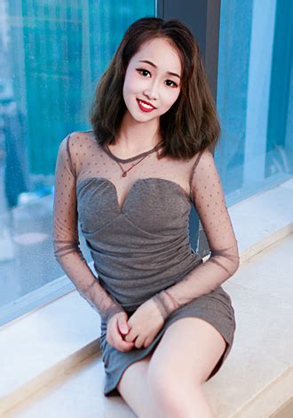 Asian Member Yuanyuan Zizi From Xingyi Yo Hair Color Black