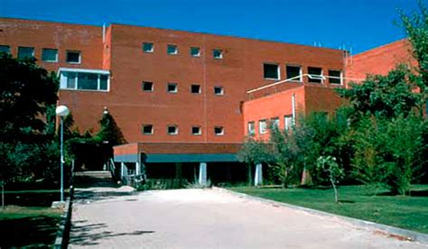 Descarga apuntes de Facultad de Farmacia