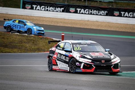 Description de la video : WTCR | Nürburgring, Gara-1: Guerrieri beffa Muller - Sport ...
