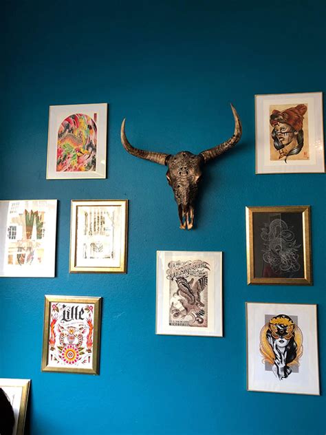 Share your experience with west side tattoo. Salon Tatouage Delemont | West Side Tattoo | Suisse