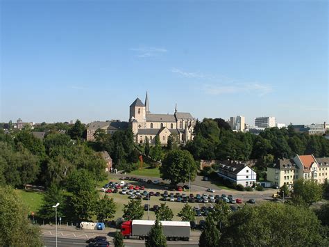 Though inhabited by more than a quarter million people it appears to be a small town due to. Kreisstelle Mönchengladbach - Ärztekammer Nordrhein