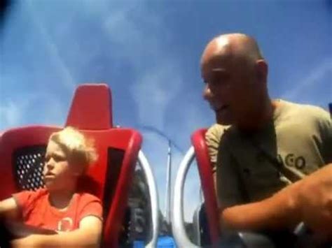 Lustige Fahrt mit der Achterbahn Funpark | Doovi
