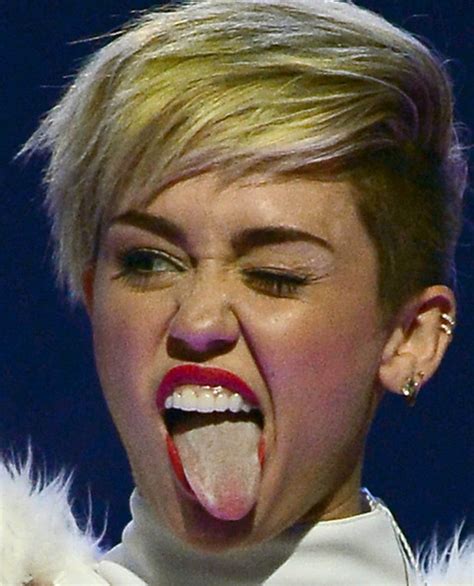 Miley Cyrus Mouth Muscle Photo 2