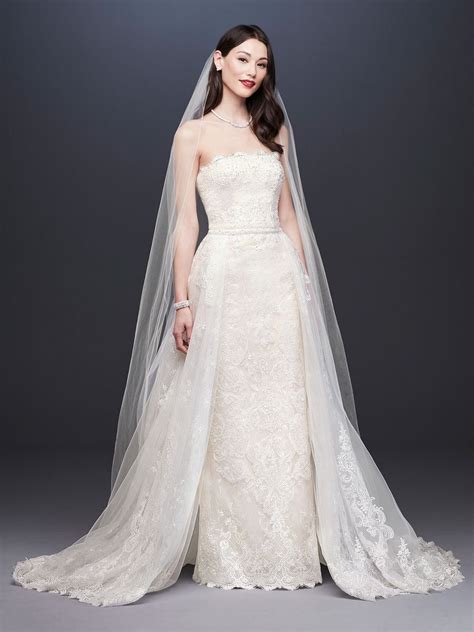 Oleg Cassini Spring 2019 Bridal Collection: Strapless Lace Wedding