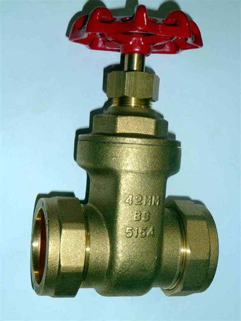 Malleable iron, schedule 80/class 300, 45 degree conditioners processing tanks and gas and water piping. 42mm Gate Valve | Stevenson Plumbing & Electrical Supplies