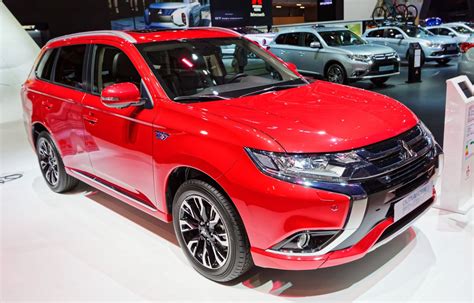 Mitsubishi Outlander Technical Specifications And Fuel Economy