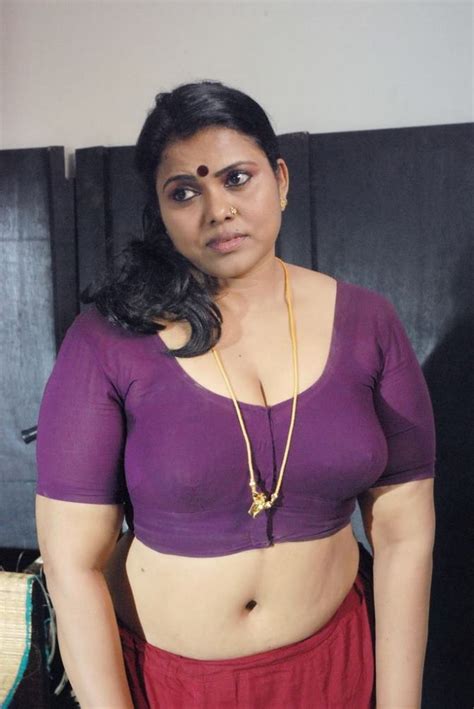 Hot Actress Telugu Aunty Without Saree Photo