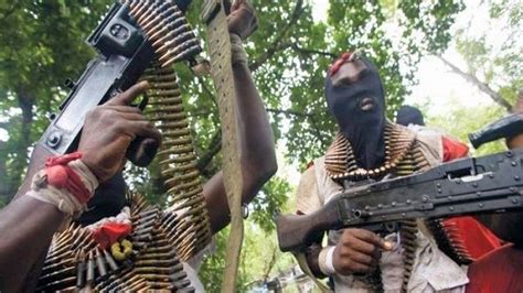 gunmen kill four at pipeline works in nigeria s oil rich delta