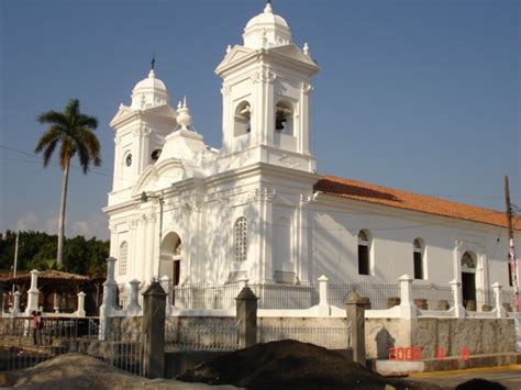 Other religions that are observed in el salvador include islam, judaism, and protestantism. Costumbres y tradiciones de El Salvador: Costumbres y ...