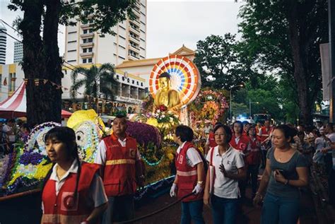 His birth as prince siddhartha, his enlightenment and his passing away at the age of eighty. Wesak Day Celebration 2017 - Penang Events