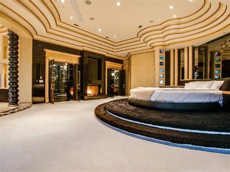 Extraordinary 35 Luxurious Master Bedroom Designs For Life Like A King
