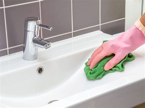 Best Way To Clean A Bathroom Sink Rispa