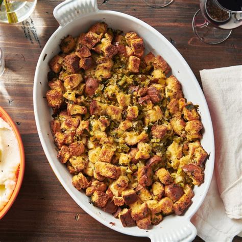 Classic Traditional Thanksgiving Stuffing Recipe — The Mom 100