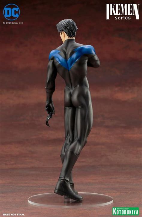 Nightwing And His Beautiful Butt Have Just Been