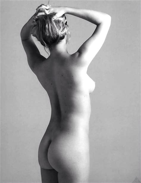 Chloe Sevigny Nude By Mario Sorrenti For Playgirl Aznude My Xxx Hot Girl