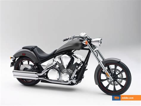 The soul of the vt1300 cx is its engine. 2010 Honda Fury (VT 1300 CX) Picture - Mbike.com