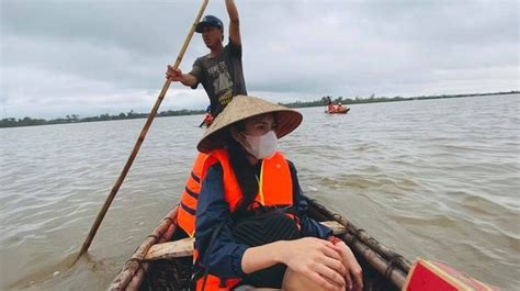 Vân quang long tên thật lê quang hiển, anh sinh năm 1979 tại tp.hcm. Chủ tịch Hội Chữ thập đỏ: "Không nên quá khắt khe với ...