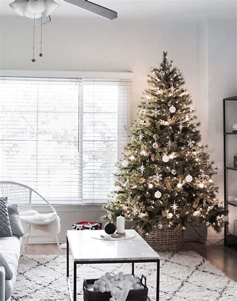 55 Small Apartment Christmas Decor Ideas Cool