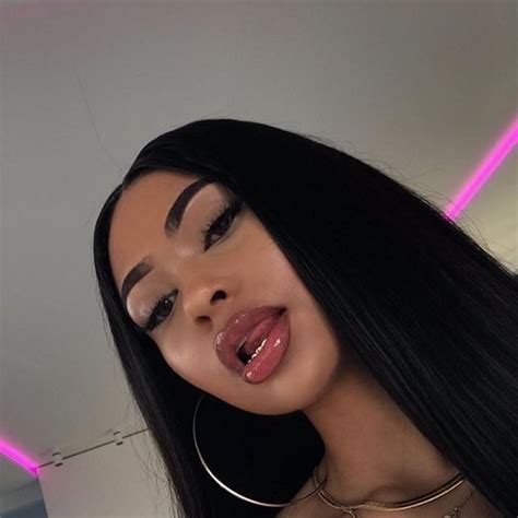 Deciding to let my white hair grow in was a moment of acceptance of who i am. Pin by dri on shorties | Hair makeup, Baddie hairstyles ...