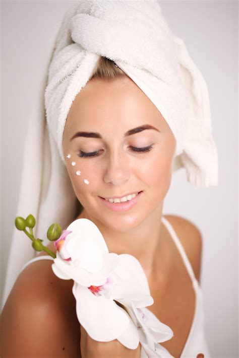 Premium Photo Beauty And Spa Facial Treatment Cosmetology Girl With Clean Fresh Skin