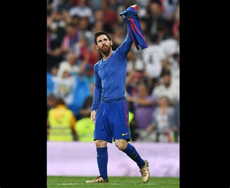 Lionel Messi Celebration Barcelona Star Taunts Real Madrid Fans After