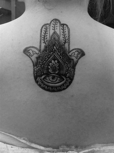 Pin By Sarah On Hamsa Hamsa Tattoo Tattoos Tattoos And Piercings