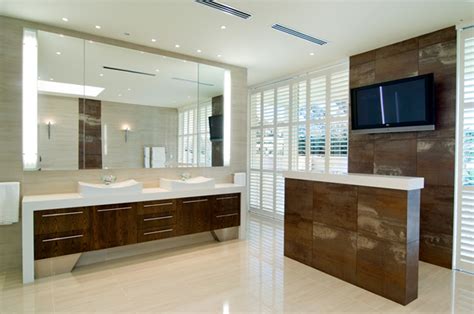 Find great deals on ebay for blue bathroom decor. Big Bathroom Award Winning Ideas - DigsDigs