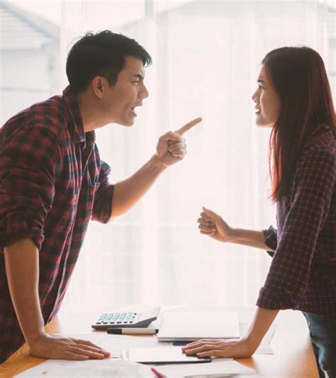13 signs your partner is controlling you and how to deal with it