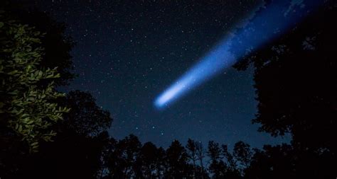Meteor Shower Visible In Skies Above Ireland Tonight As Halleys Comet