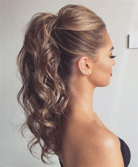 20 Date Night Hair Ideas To Capture All The Attention