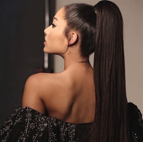 Activa Ariana Grande Mostra Cabelo Natural E Encaracolado Nas Redes Sociais