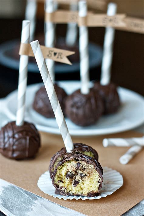Chocolate chip cookie dough cake pop starbucks. Erica's Sweet Tooth » Cookie Dough Filled Cake Pops