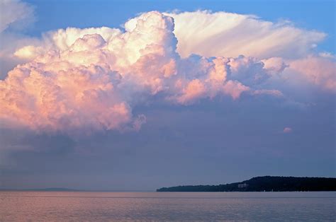 Cumulus Congestus Clouds Over Madison By Timhughes