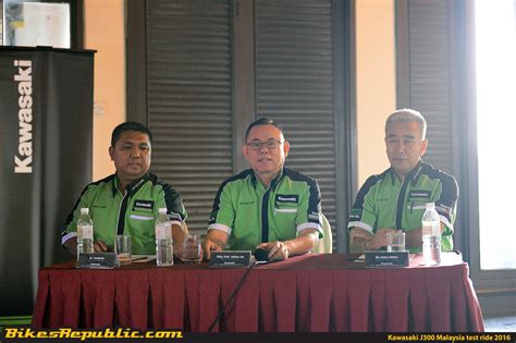 Scegli la consegna gratis per riparmiare di più. Kawasaki J300 scooter test ride - Priced at RM31,489 ...