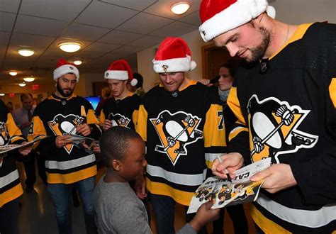 Kris Letang And The Penguins Spread Holiday Cheer And Smiles At