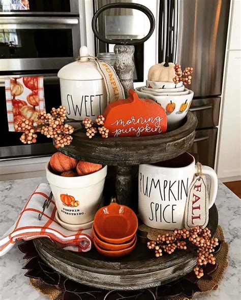 However, themes that come with group plates with birds or cats on them, will one more spectacular idea is to decorate your kitchen walls with your family photos. 28 Warm And Inviting Fall Kitchen Decorating Ideas To DIY