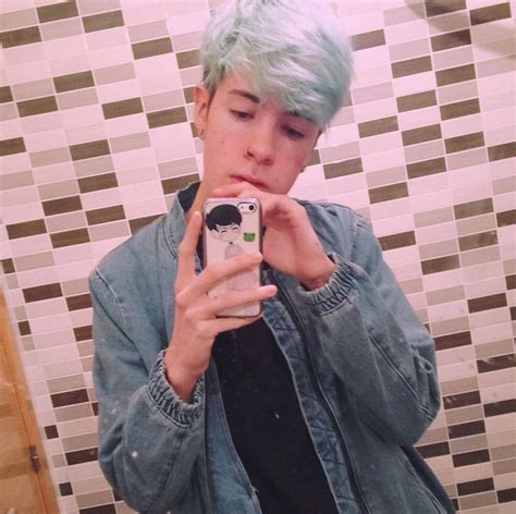 Androgynous Pastel Green Blue Hair Ftm Boy Trans Cute