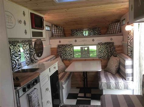 44 Stunning Rv Camper Makeover Ideas Collections Vintage Camper Interior Camper Interior