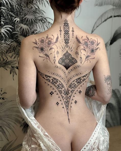 On Instagram Tattoo Artist Blum Artist Ig Blum Ttt Tattooloveart Dot