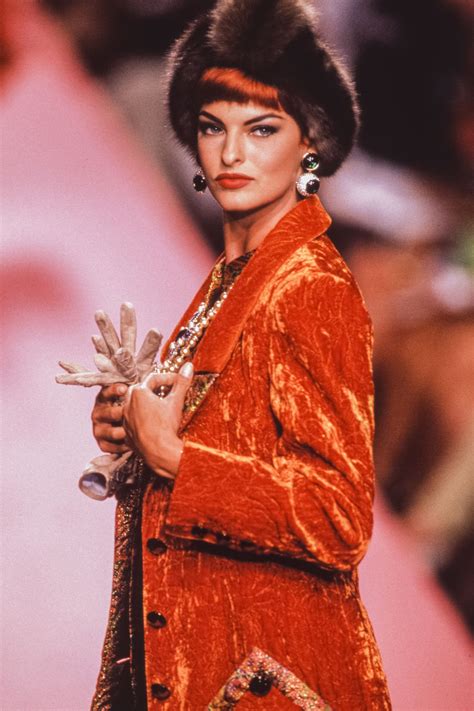 Linda Evangelista For Valentino Fw 1991 ファッションアイデア ファッション