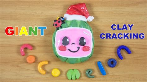 Giant Christmas Cocomelon Clay Cracking 거대 크리스마스 코코멜론 점토 부수기 Youtube