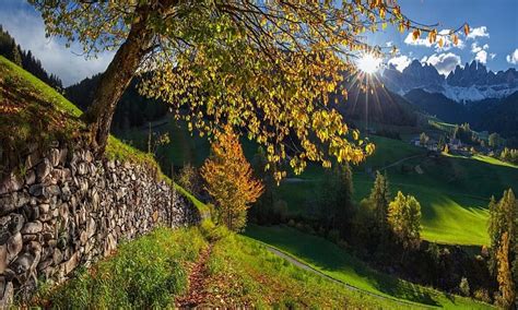 New Day At The Val De Funes Alps Grass Italy Bonito Trees South
