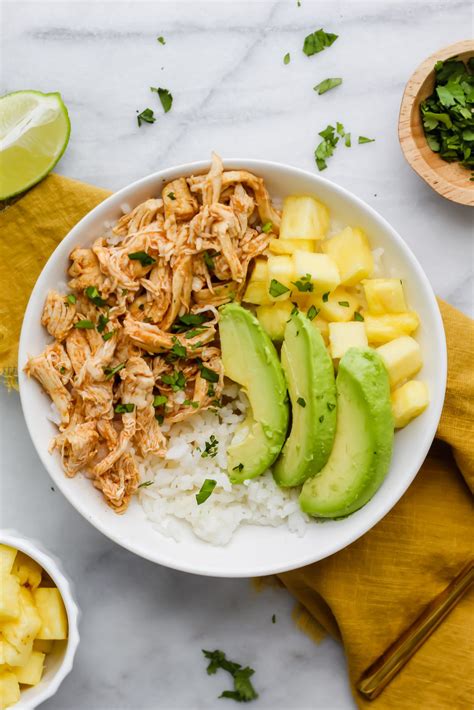 Chipotle chicken, chipotle chicken recipe, slow cooker chipotle chicken. Chipotle Pineapple Chicken Bowls | Recipe | Chicken bowl ...