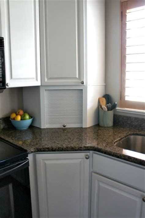 So, i never had the chance to. White Painted Kitchen Cabinet Reveal with Before and After ...